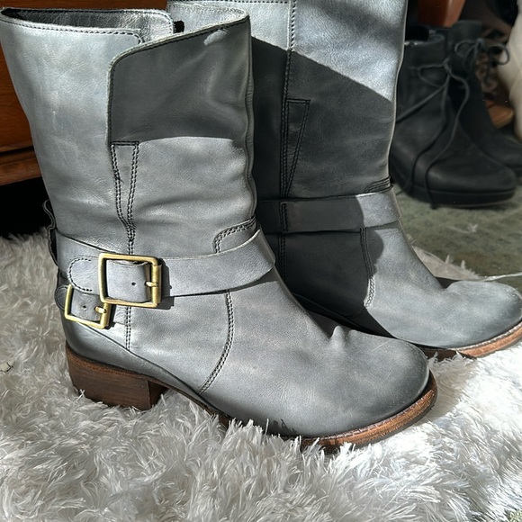 Boots by Clark’s - Picture 2 of 5